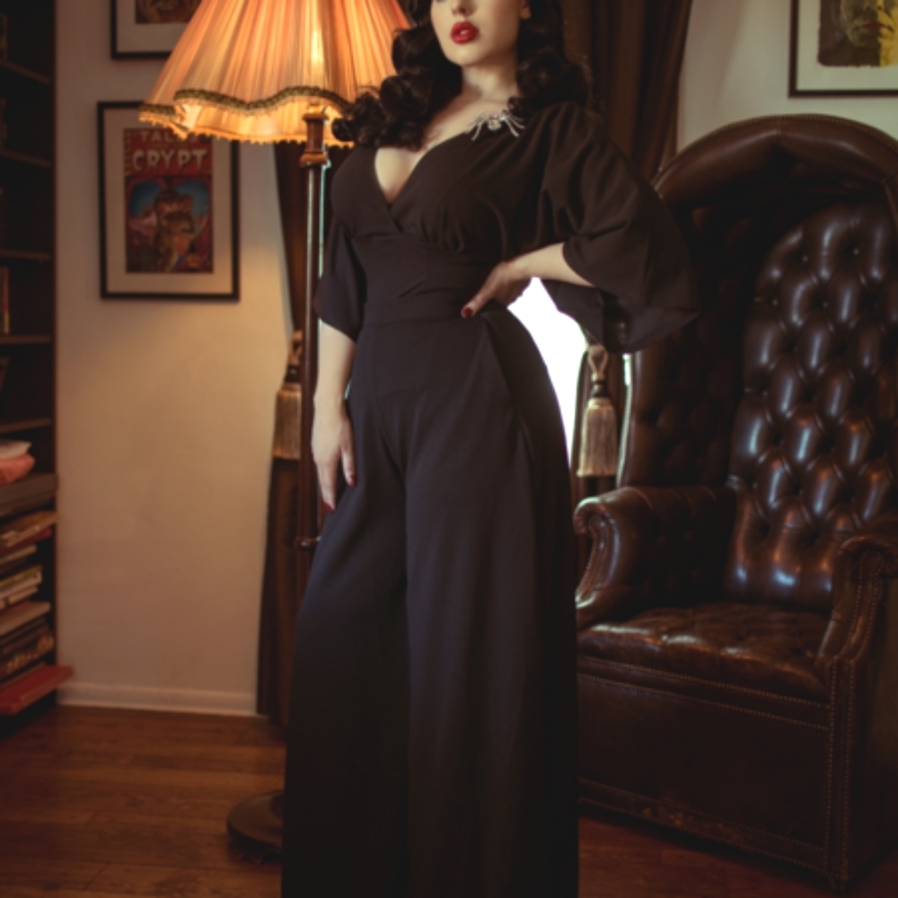La femme en noir black widow palazzo pants